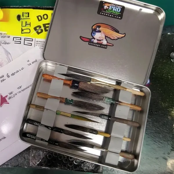 Metal Brush Storage Box – Seamless Leak-Proof Design